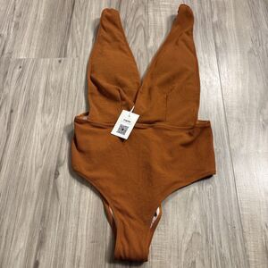 NWT Cupshe Plunge V Neck Brown Gold One Piece Size Medium